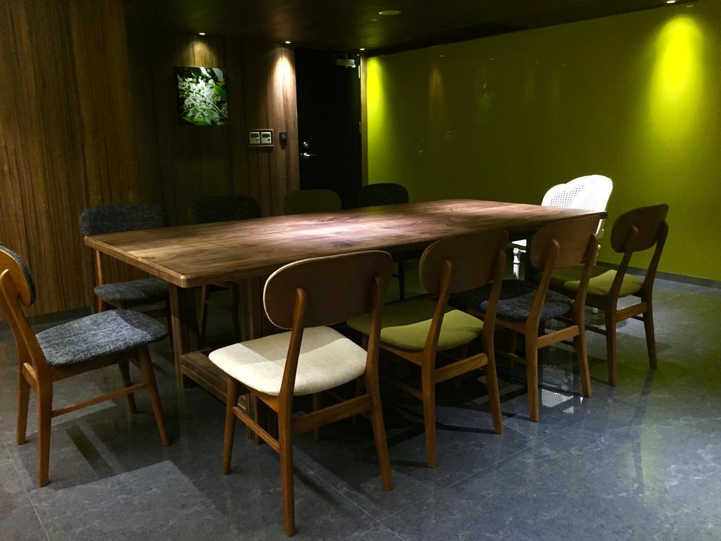 Inhouse Hotel Taichung Exterior photo