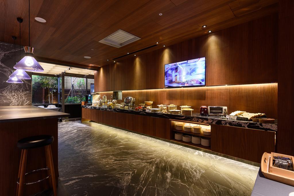 Inhouse Hotel Taichung Exterior photo