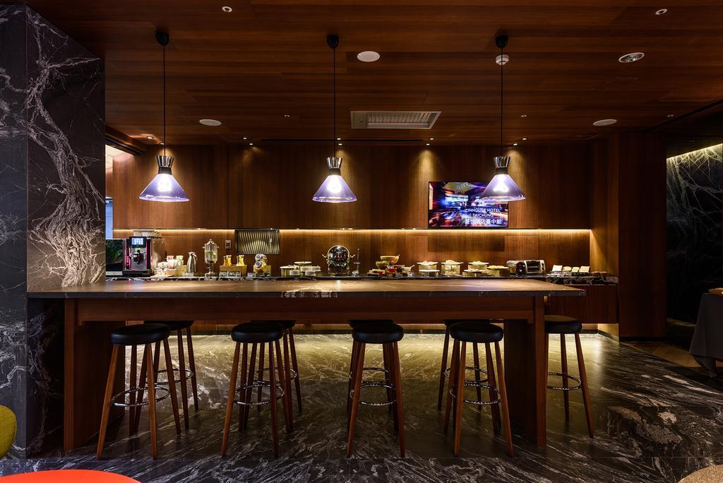 Inhouse Hotel Taichung Exterior photo