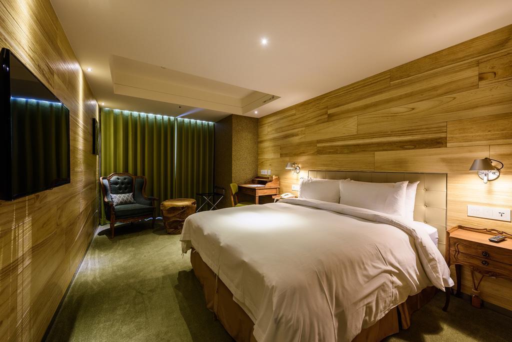 Inhouse Hotel Taichung Exterior photo
