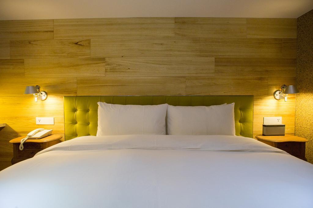 Inhouse Hotel Taichung Exterior photo